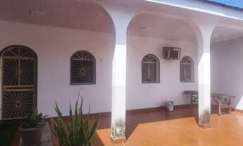 Imagem 2: Vende-se casa com piscina