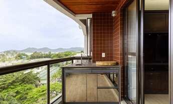 Imagem 5: Apartamento Amplo à Venda na Agronômica, Próximo ao Mar