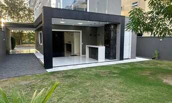 Imagem: Casa duplex no condomínio Jardins do la