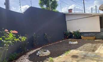 Imagem 3: Casa 3 quartos (1 suíte) nos 5 Conjuntos - segura, quitada, aceita financiamento