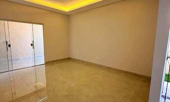 Imagem: Casa com Área Gourmet e Suíte à Venda