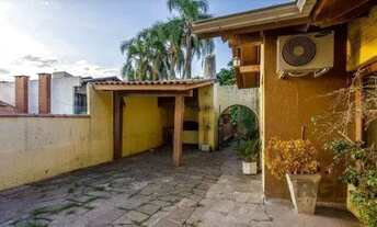 Imagem 5: Casa no Bairro Vila Assunção com 4 dormitórios sendo 1 suíte e vista para o Guaíba