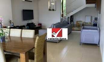 Imagem 2: Casa de condomínio para venda tem 275 metros quadrados com 4 quartos