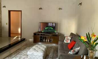 Imagem 2: VALINHOS - Casa Padrão - PARQUE TERRANOVA