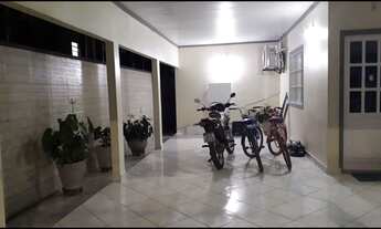 Imagem 2: Vendo Casa com Piscina