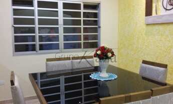 Imagem 6: Sobrado para venda tem 204 metros quadrados com 3 quartos