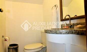 Imagem 4: PORTO ALEGRE - Casa Padrão - Hípica