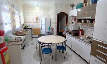 Imagem 5: Casa para venda possui 282 metros quadrados com 3 quartos em Ocian - Praia Grande - SP