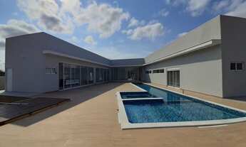 Imagem 4: Cozinha planejada <br>1 lavabo<br>Escritório<br>Lavanderia <br>4 v