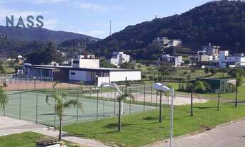 Imagem 4: Linda Casa com 4 Suítes e Excelente Padrão de Acabamento nos Ingleses