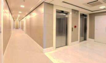 Imagem 2: 2 SALAS JUNTAS, Andar Alto, com 2 Vagas de Garagem, para VENDA no moderno ALPHA MEDICAL CE