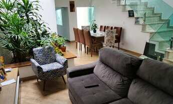 Imagem: Sobrado para venda tem 175 metros quadrados