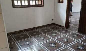 Imagem 6: Casa para aluguel tem 120 metros quadrados com 3 quartos em Vila Martinez - Jacareí - SP