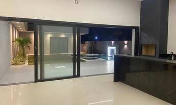 Imagem 4: Casa térrea de alto padrão no Supremo Itália - 4 suítes, sendo uma master