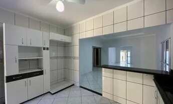 Imagem 6: Casa para venda em Manguinhos com Piscina