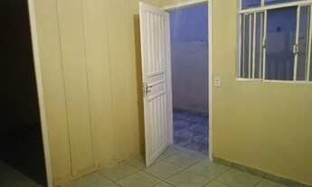 Imagem 2: Casa Madeira Casa com 1 dormitório