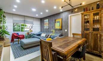 Imagem 2: Amplo apartamento todo reformado em ótima localização de Perdizes!