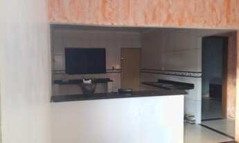 Imagem 5: Casa térrea à venda possui 360 metros quadrados com 2 quartos