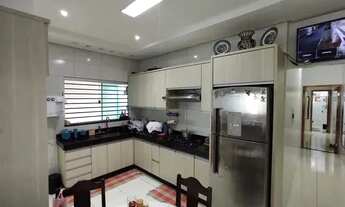 Imagem 6: Para venda possui 130 metros quadrados com 3 quartos