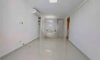 Imagem 2: Apartamento para venda tem 64 metros quadrados com 2 quartos em Tijuca - Rio de Janeiro