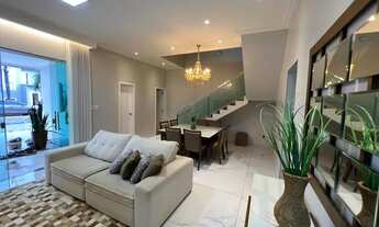 Imagem 3: Vendo Bela Casa com 5 Quartos, Fino Acabamento, no Cond. Jardim Espanha