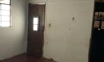 Imagem 3: CASA DE FUNDO PARA ALUGAR