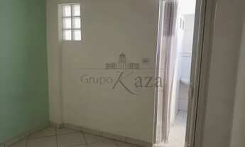 Imagem 2: Casa - Conjunto Residencial Trinta e Um de Março - 3 Dormitórios - 150m²