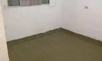 Imagem 2: Aluga-se casa 3 comodos quintal e garagem