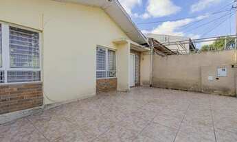 Imagem 2: Casa para venda com 200 metros quadrados com 2 quartos em Boa Vista - Curitiba - PR