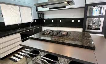 Imagem 5: Casa em Condomínio para Venda em Aparecida de Goiânia, Vila Santos Dumont, 4 dormitórios