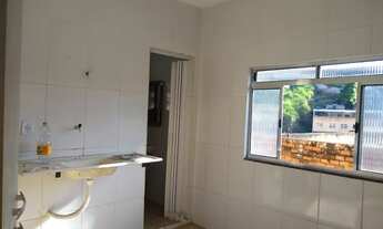 Imagem 3: Casa para aluguel possui 50 metros quadrados com 1 quarto em Ipiranga - Juiz de Fora - MG