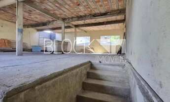 Imagem 3: Santíssimo Galpão / depósito com 4 vagas na garagem