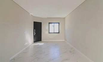 Imagem 6: Sobrado para venda possui 126 metros quadrados com 3 quartos em Santa Felicidade - Curitib