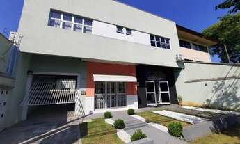 Imagem: Área Comercial no bairro Bacacheri