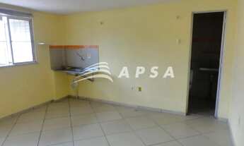 Imagem 2: KITINETE COM SALA E BANHEIRO PROX. AV. TREZE DE MAIO