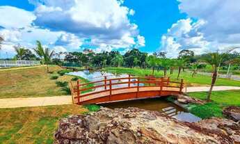 Imagem: Lote à venda no prestigiado condomínio