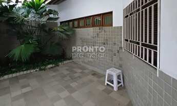 Imagem 4: PARA QUEM SONHA EM MORAR EM UMA CASA AMPLA COM PISCINA E LOCALIZAÇÃO PRIVILEGIADA