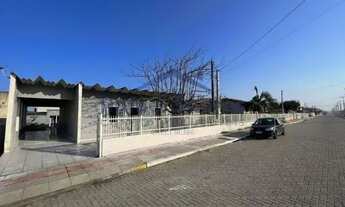 Imagem: Casa em Balneário Arroio do Silva /SC