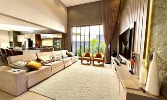 Imagem 4: Casa de condomínio para venda tem 270 metros quadrados com 4 quartos