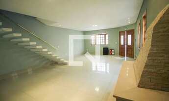 Imagem 2: Casa à Venda - Belém, 5 Quartos, 225 m2