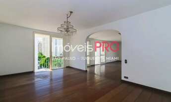 Imagem 6: Amplo apartamento, com vista muito agradável e uma planta muito bem aproveitada!