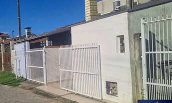 Imagem 2: Casa Geminada bem localizada em Penha-SC