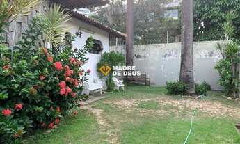 Imagem: Casa Comercial em Localização Estratégica