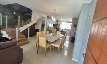 Imagem 3: Casa Duplex,3 Quartos,Suíte c/ Closet área gourmet com Jacuzzi 173m² 2 vagas paralelas