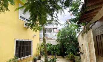 Imagem 4: Sobrado a venda com 4 dormitórios (3 Suítes), 3 salas e espaço gourmet, próximo a praia da