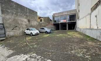 Imagem 3: Imóvel Comercial de Grande Porte com Infraestrutura Completa e Alto Potencial de Negócio