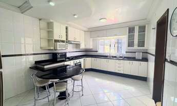 Imagem 2: Triplex 301m² suíte master com hidro e sauna + amplo quintal - no Boqueirão