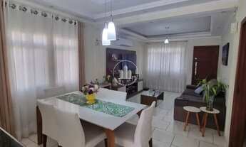 Imagem: Casa 3 Quartos com Piscina, 194 m²- Real