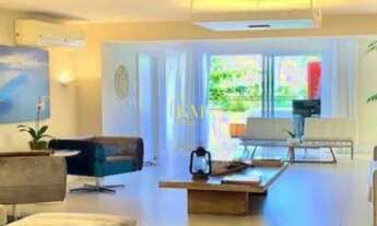 Imagem 2: Cobertura duplex com 4 suítes reformada a 1 quadra da praia