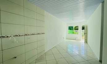 Imagem 4: CASA DE FRENTE PARA RUA EM PIRAQUARA, PLANTA LARANJEIRAS